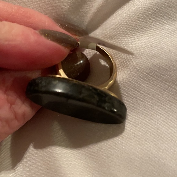 NWT Ring - Picture 3 of 3